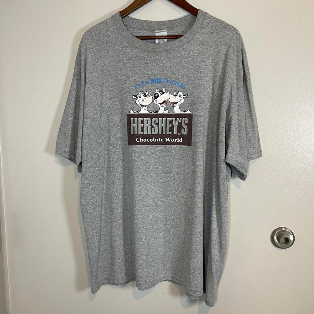 Hershey's Chocolate World Cows 2X Grey Graphic T Shirt